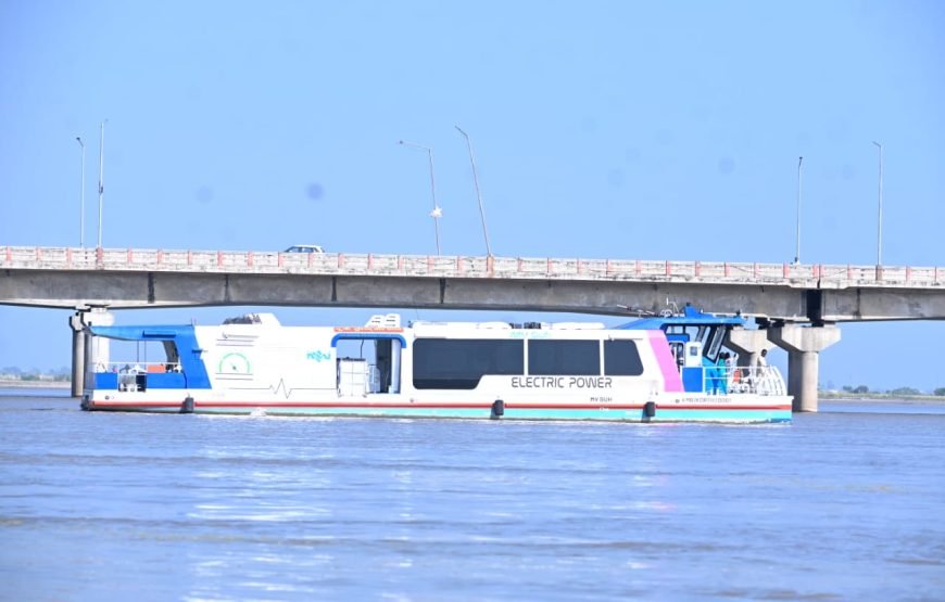 Jalsa Cruise – Evening Ganga Aarti