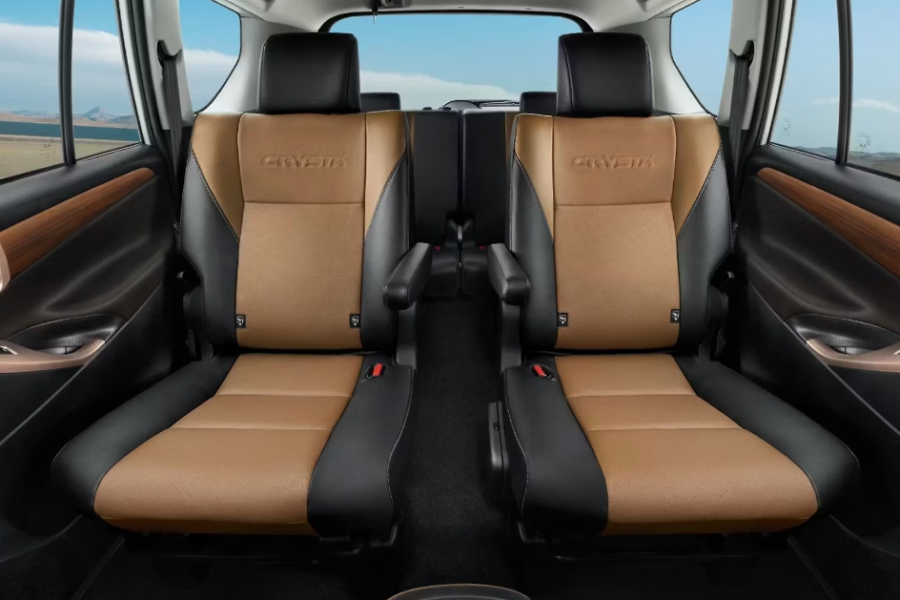 INNOVA CRYSTA